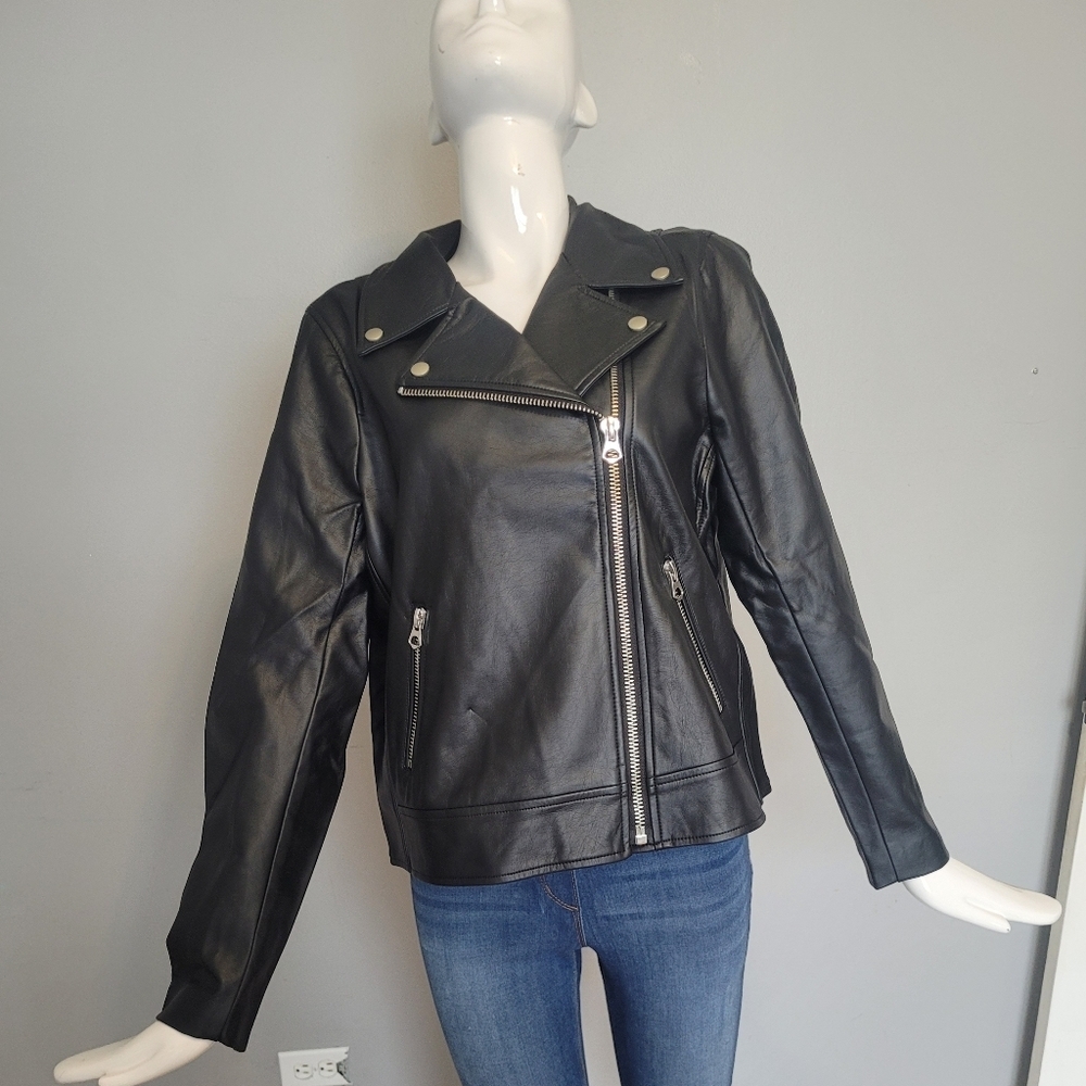 Torrid Faux Leather Moto Jacket, BNWT, Size 1X - Picture 2 of 7